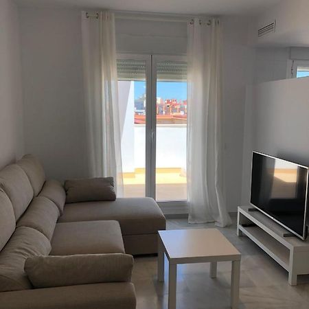 Atico 1 Dormitorio Con Terraza En Calle Vicente Aleixandre Cádiz Dış mekan fotoğraf